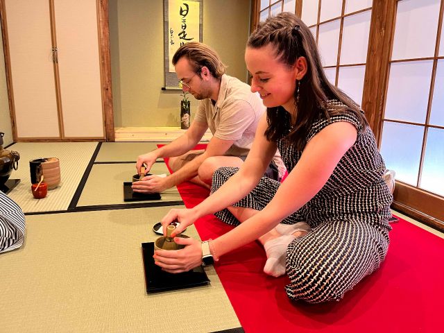 訪日ゲスト・海外のお客様向け 茶道体験の画像
